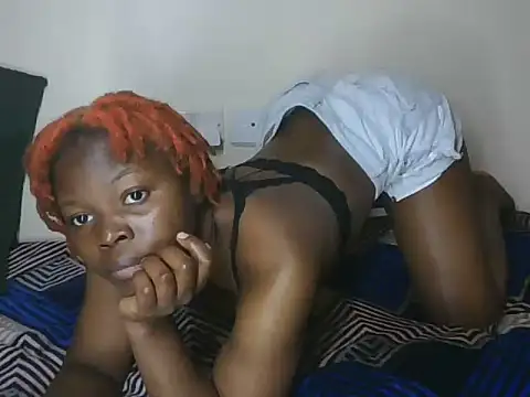 Snapshot of Aura_desire chatting on 06-07-26, 05:07 Aura desire online show from 06-07-26, 05:07
