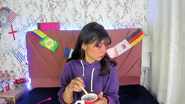 Mia Belmonte online show from 07-08-26, 07:58