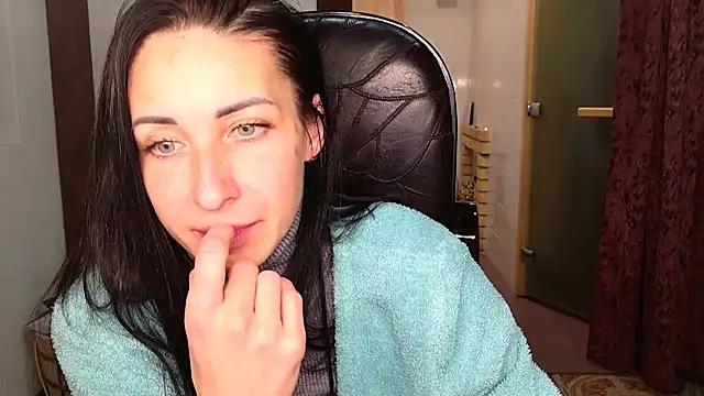 BouncySweety online show from 10-24-25, 09:25