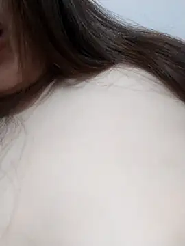 YoenLyy online show from 07-16-26, 03:36