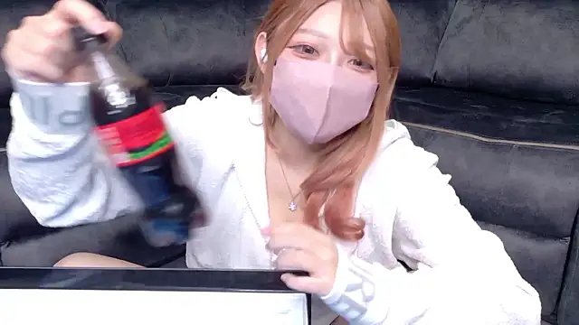 Snapshot of amu_nyan chatting on 06-19-26, 05:57 amu nyan online show from 06-19-26, 05:57