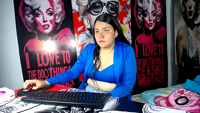 BaddieLuxe  online show from 05-24-26, 10:15