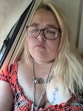 Pippasweets online show from 06-22-26, 10:34