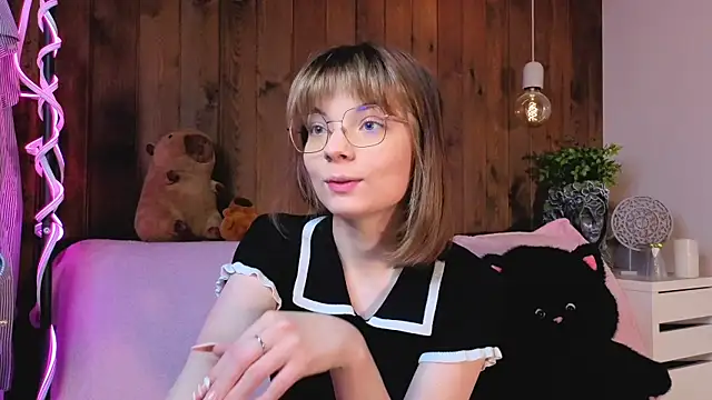 IvoryPesante online show from 06-19-26, 08:14