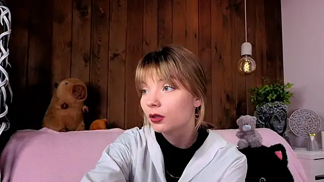 IvoryPesante online show from 06-14-26, 08:21