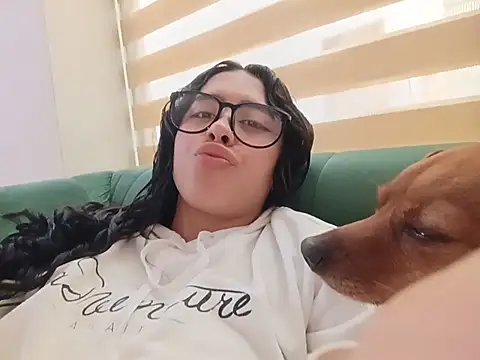 Kimdyy  online show from 07-16-26, 07:11