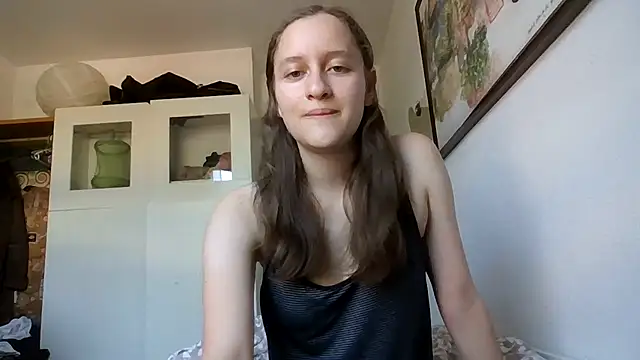 SoftieSophie online show from 05-26-26, 03:10