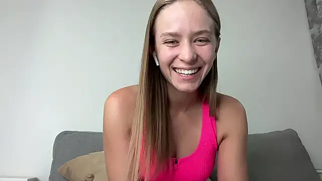 Snapshot of DanikaMory chatting on 07-01-26, 12:27 DanikaMory online show from 07-01-26, 12:27