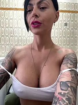 Snapshot of 1HelenRose chatting on 05-30-26, 11:27 1HelenRose online show from 05-30-26, 11:27