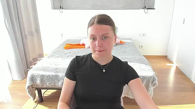 Kitkatvel online show from 06-25-26, 05:34