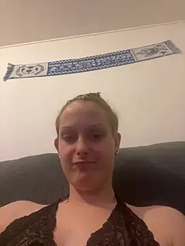 Snapshot of Quenn667 chatting on 07-16-26, 09:34 Quenn667 online show from 07-16-26, 09:34