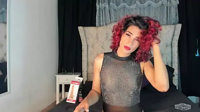 Snapshot of aura_sterling chatting on 06-22-26, 12:35 aura sterling online show from 06-22-26, 12:35