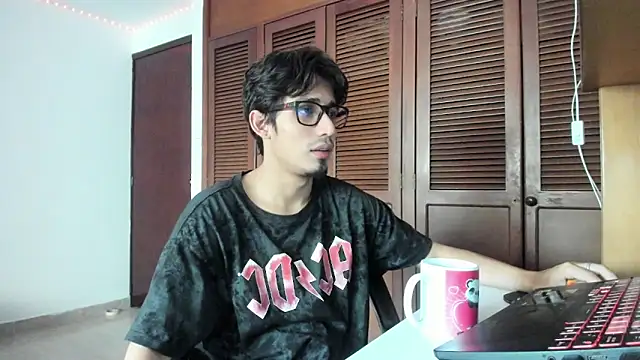SrIncognito666 online show from 06-18-26, 11:04