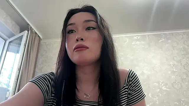 LilowNax online show from 06-07-26, 04:12