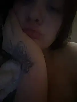 Snapshot of 6foot3Woman chatting on 05-25-26, 02:16 6foot3Woman online show from 05-25-26, 02:16