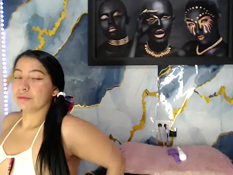 Snapshot of Yasmine_Tapias chatting on 06-18-26, 09:31 Yasmine Tapias online show from 06-18-26, 09:31