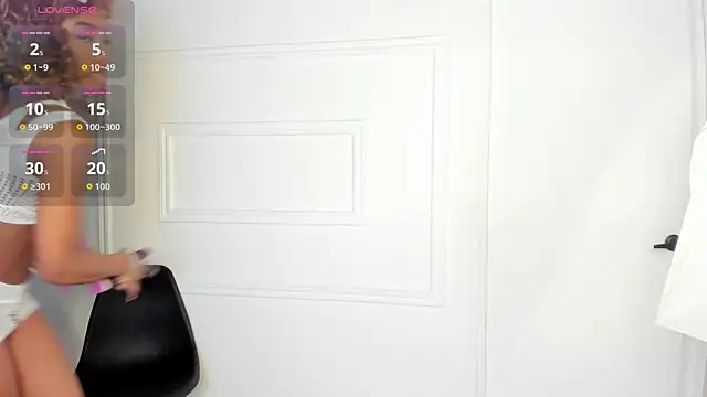 emmaalennox   online show from 06-04-26, 07:29