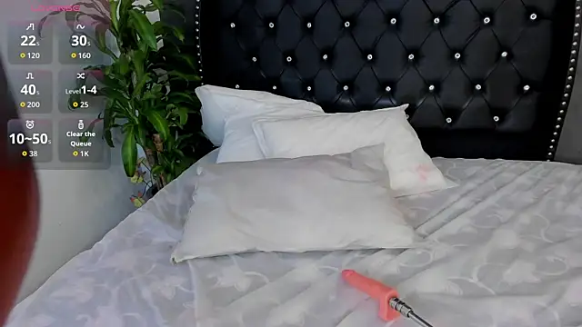 emmaalennox   online show from 06-10-26, 07:37