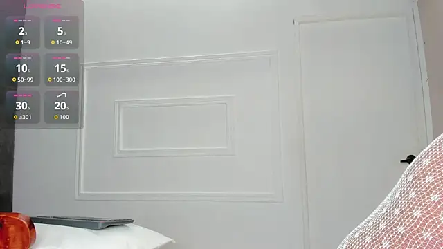 emmaalennox   online show from 05-30-26, 07:19