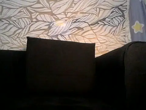 Snapshot of Thia_bunny chatting on 06-25-26, 02:33 Thia bunny online show from 06-25-26, 02:33