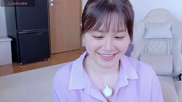 Snapshot of nicochan- chatting on 06-06-26, 06:51 nicochan- online show from 06-06-26, 06:51