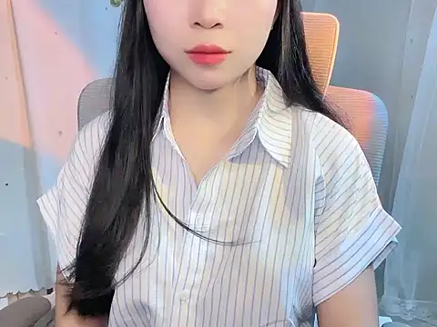 -Naomii  online show from 06-30-26, 08:25