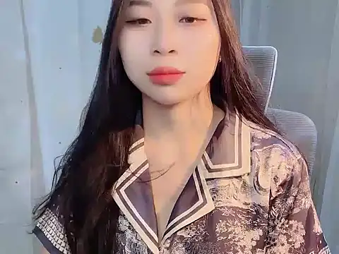 -Naomii  online show from 06-27-26, 01:11