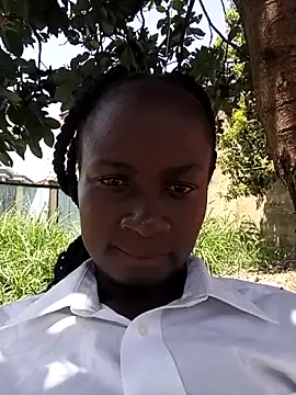 Ebonylouisa online show from 06-20-26, 09:03