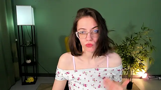 Snapshot of eva_sicret chatting on 06-05-26, 06:52 eva sicret online show from 06-05-26, 06:52