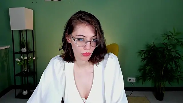 Snapshot of eva_sicret chatting on 06-21-26, 01:06 eva sicret online show from 06-21-26, 01:06