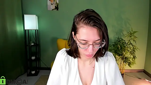 Snapshot of eva_sicret chatting on 06-07-26, 04:18 eva sicret online show from 06-07-26, 04:18