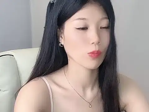 Xiaoxun712 online show from 05-26-26, 11:52