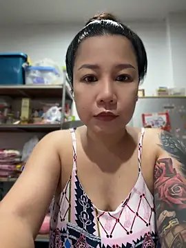 LINDA HD online show from 06-12-26, 01:31