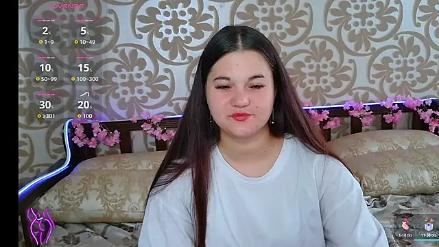 Snapshot of ElisesMuse chatting on 07-06-26, 11:39 ElisesMuse online show from 07-06-26, 11:39