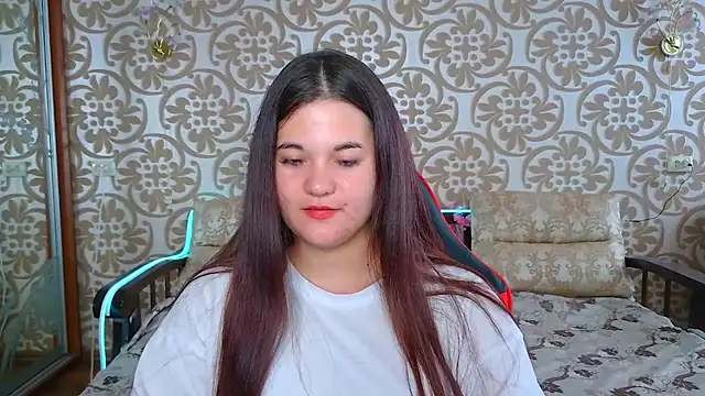 Snapshot of ElisesMuse chatting on 07-18-26, 12:47 ElisesMuse online show from 07-18-26, 12:47