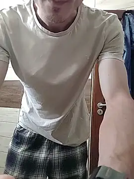 Nakedfanboy online show from 05-26-26, 04:54