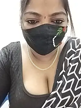 Snapshot of Sindhu-31 chatting on 07-14-26, 01:28 Sindhu-31 online show from 07-14-26, 01:28