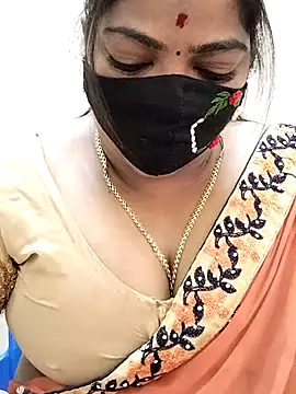 Snapshot of Sindhu-31 chatting on 07-15-26, 03:57 Sindhu-31 online show from 07-15-26, 03:57