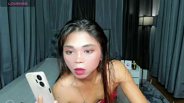 Snapshot of Valentina_lust chatting on 05-26-26, 01:04 Valentina lust online show from 05-26-26, 01:04