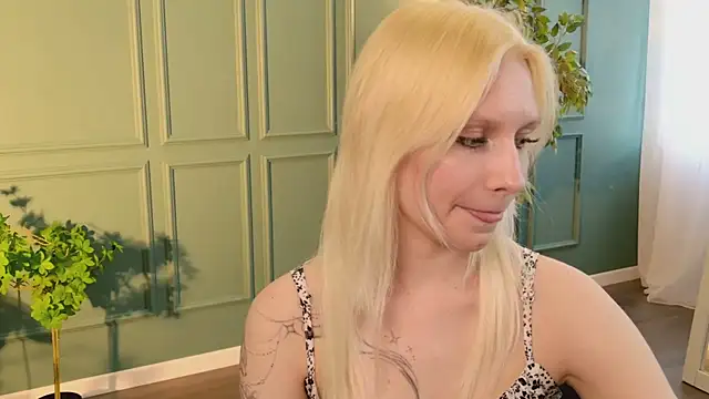 haleybooo online show from 06-04-26, 09:25
