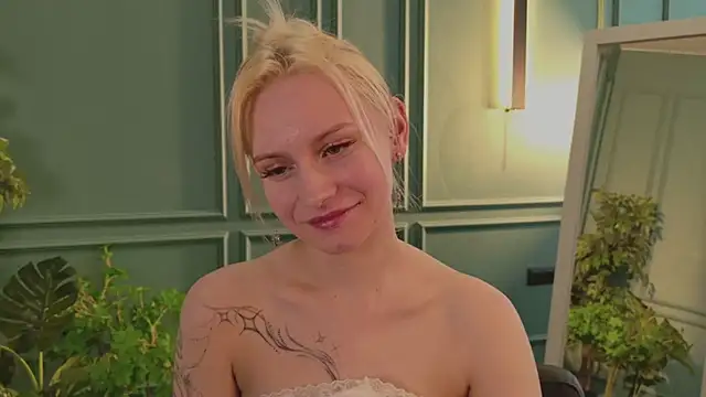 haleybooo online show from 06-19-26, 08:09