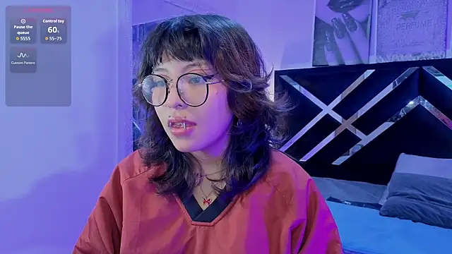 Snapshot of hannita_01 chatting on 06-16-26, 11:54 hannita 01 online show from 06-16-26, 11:54