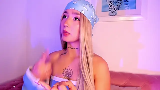 SophieMoneet online show from 07-15-26, 12:56