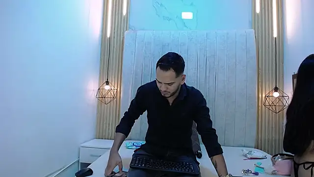 CarolinaySebas online show from 07-04-26, 01:15