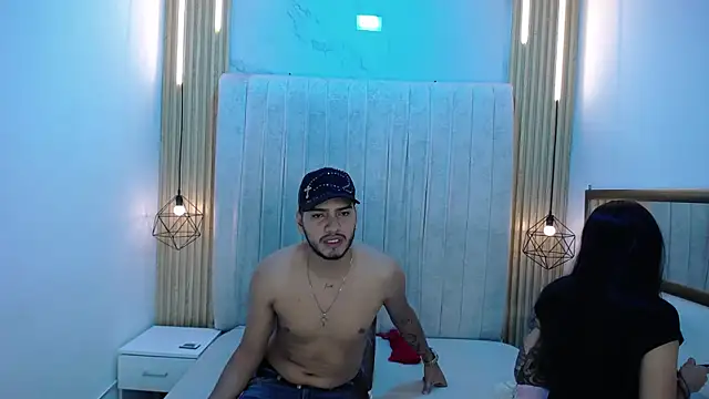 CarolinaySebas online show from 07-03-26, 04:02