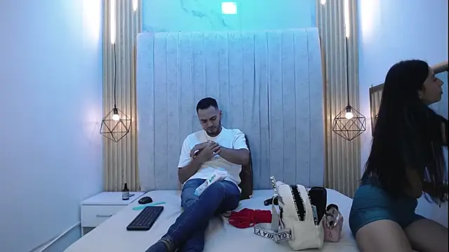 CarolinaySebas online show from 06-08-26, 12:38
