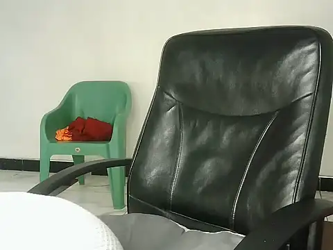 Daddies toy 1 online show from 06-12-26, 02:59