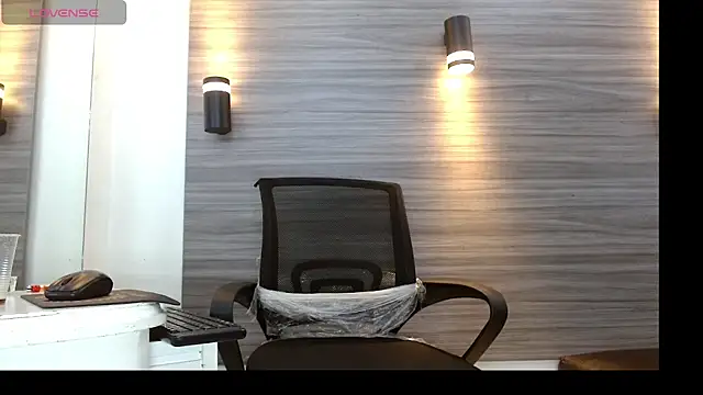 LeleHott01 online show from 07-01-26, 02:34