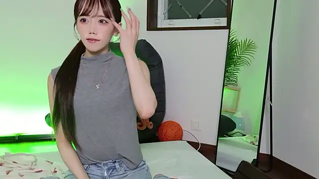Snapshot of nogichan chatting on 07-13-26, 10:14 nogichan online show from 07-13-26, 10:14