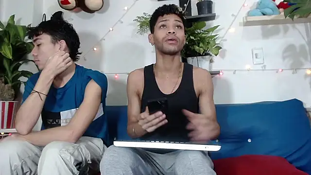 STRANGER BOYS online show from 05-26-26, 10:19